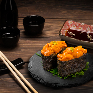Горячие гункан-суши